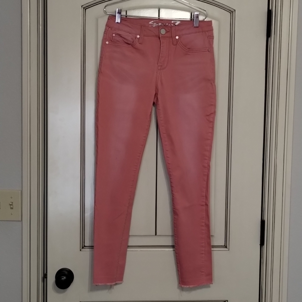 Seven7 skinny denim jeans pink raw hem Skinny Jeans Size 4 Mid Rise